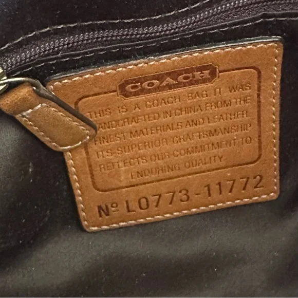 Vintage COACH Bleeker Signature C Khaki Satchel 11772 - Picture 6 of 10